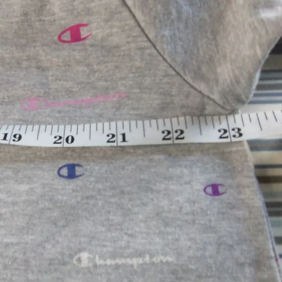 1X NWT CHAMPION Grey Logo Crop Top - Picture 16 of 16